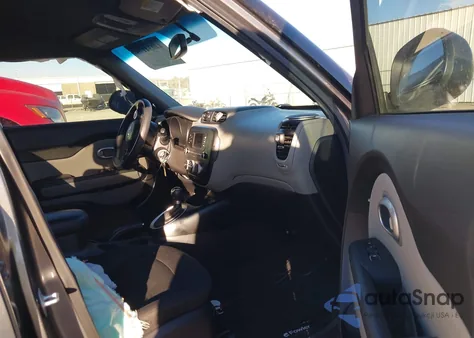 2018 Kia Soul z USA, uszkodzony, nr VIN KNDJN2A29J7599085